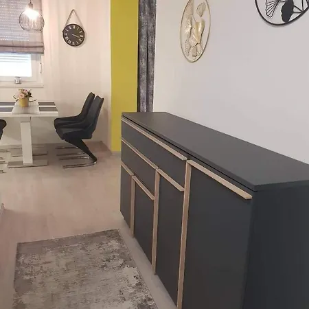 Alex Apartman
